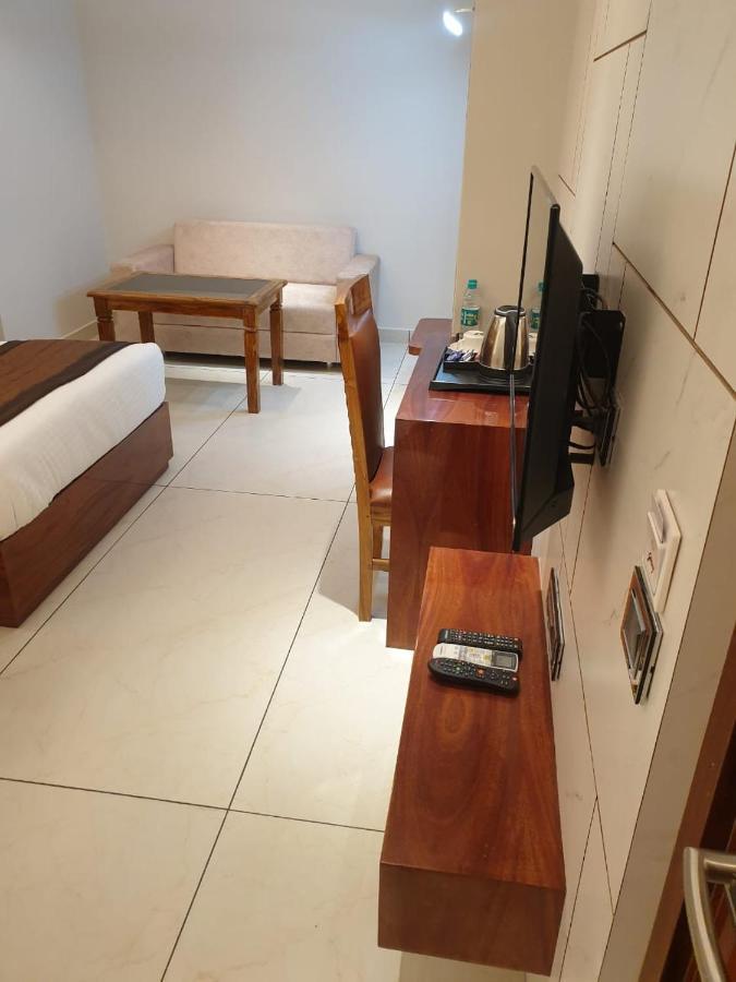 Hotel Suncity Palace Katihār Zewnętrze zdjęcie