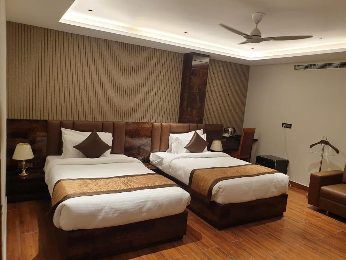 Hotel Suncity Palace Katihār Zewnętrze zdjęcie