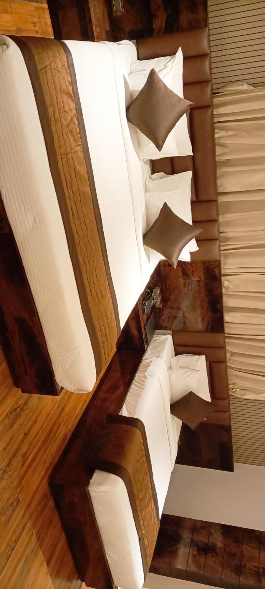 Hotel Suncity Palace Katihār Zewnętrze zdjęcie