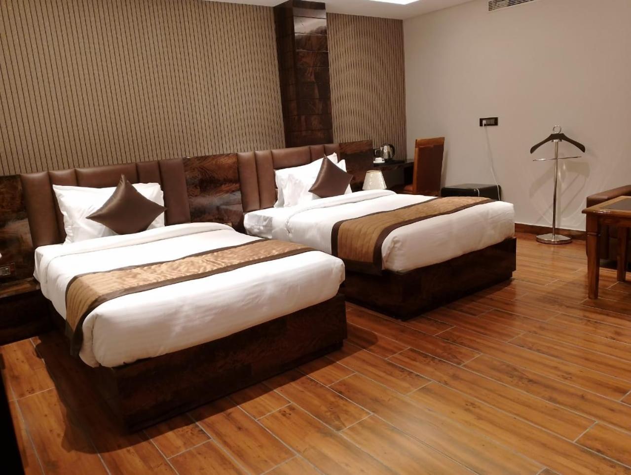 Hotel Suncity Palace Katihār Zewnętrze zdjęcie