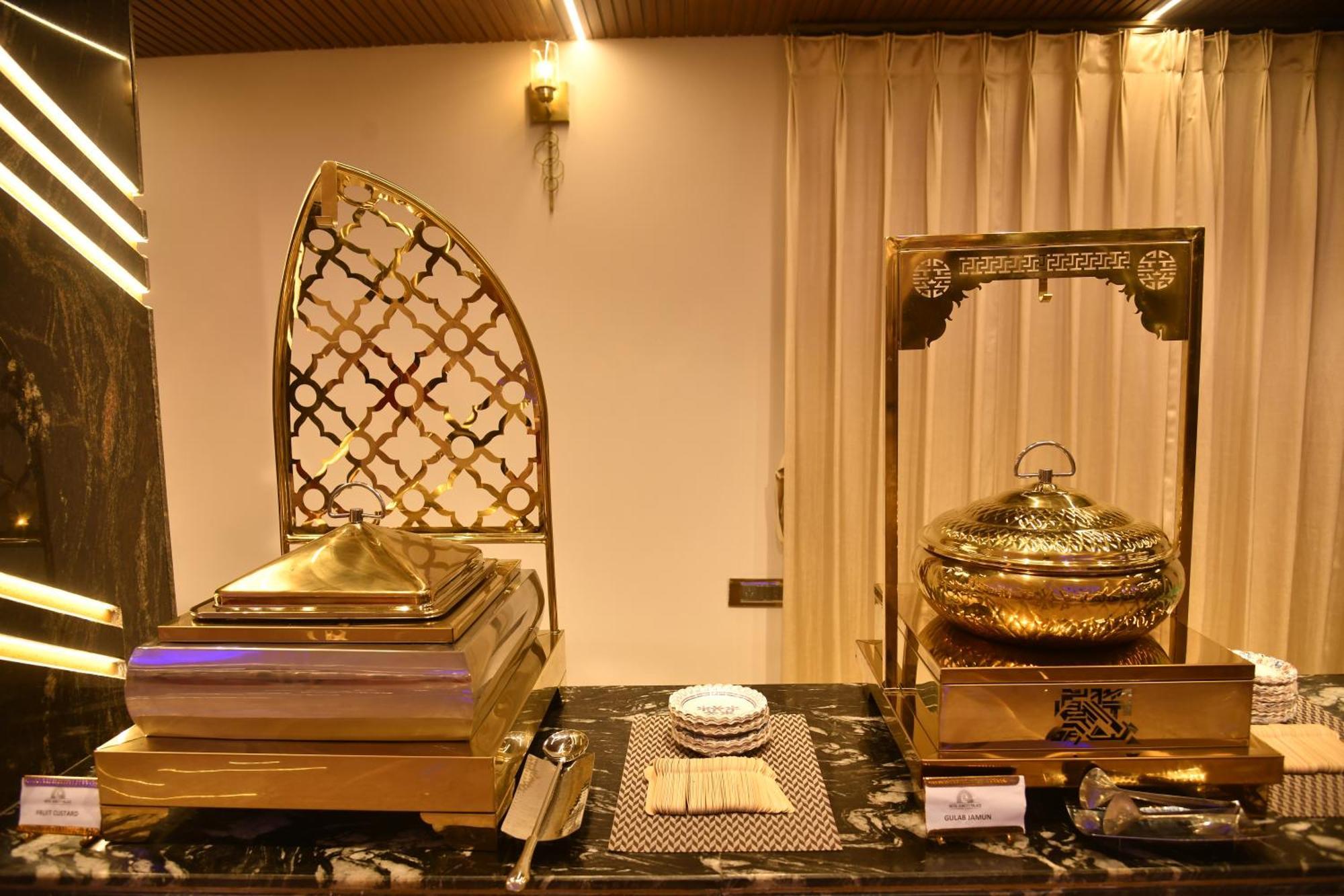Hotel Suncity Palace Katihār Zewnętrze zdjęcie