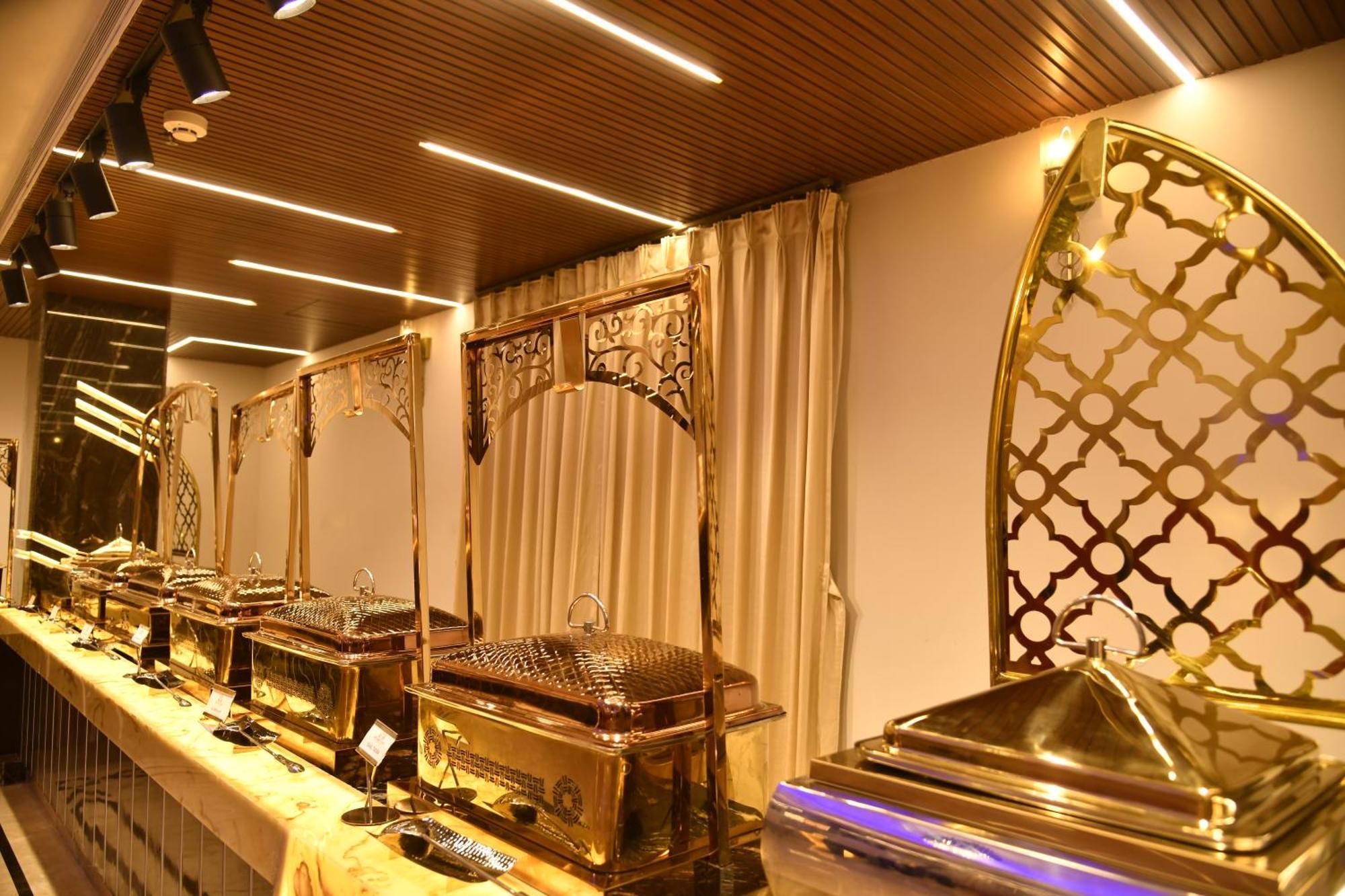 Hotel Suncity Palace Katihār Zewnętrze zdjęcie